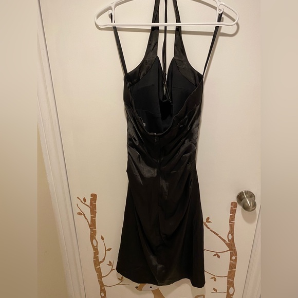 Le Chateau Dress - Picture 2 of 3